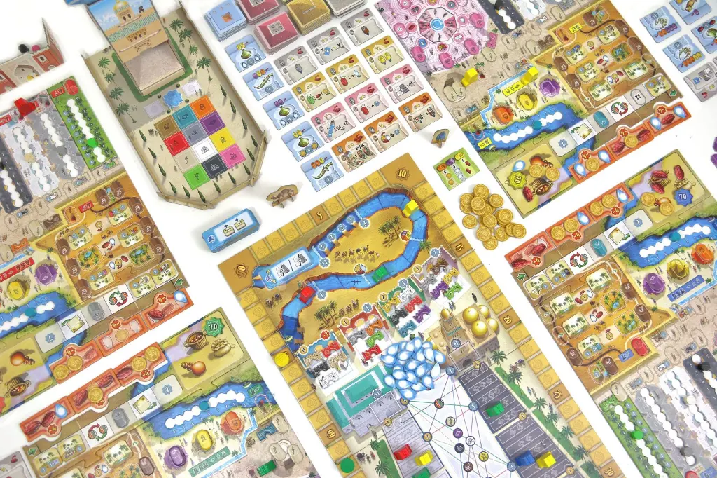 Marrakesh_Strategisch_Expertspel_Uitbreiding_Spelmateriaal_1_White-Goblin-Games-scaled.webp