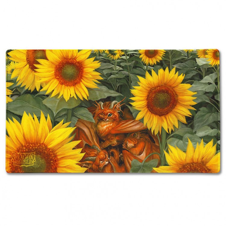 Dragon Shield Dyrkottr; Dragon of Curiosity - TCG Playmat